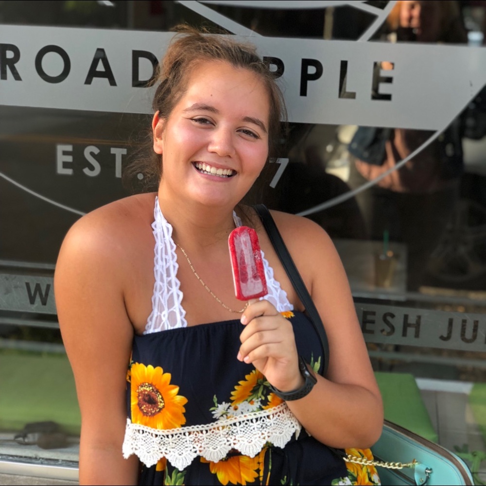 Meet your Posher, Emily